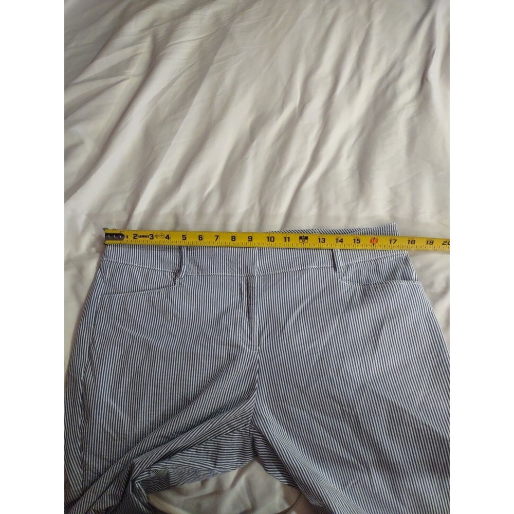 7th Avenue Capri Pants Size 10 Gray And White Stripes - Picture 4 of 8